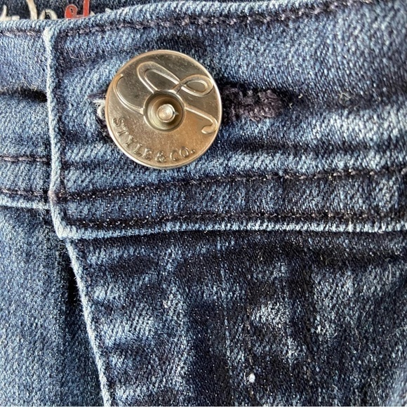 STYLE & Co Tummy Control Jeans With Great Pocket Detail And Back Seam. Fabulous! - Picture 8 of 10